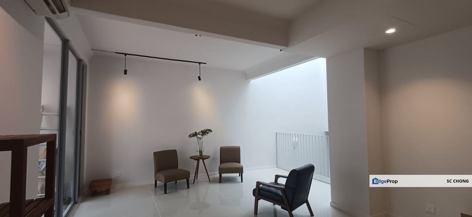 Section 17 Petaling Jaya 2 Storey Newly Renovated Link House for SALE, Selangor, Petaling Jaya