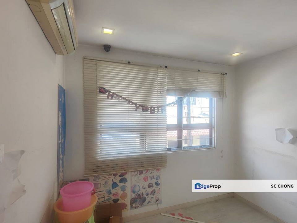 Sea Park 2 Storey Link House for Sale, Selangor, Petaling Jaya