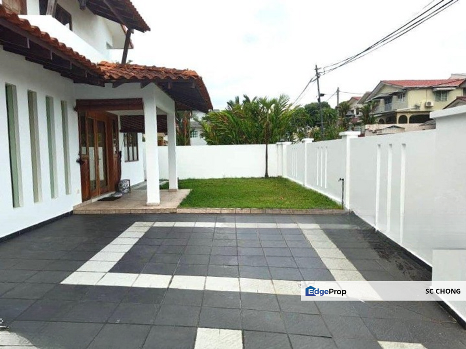 SS 3 Taman Universiti 2 Storey Semi-Detached House for SALE, Selangor, Kelana Jaya