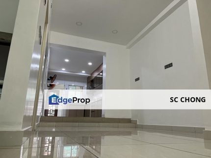 SS3 Taman Universiti 1.5 Storey Link House for SALE, Selangor, Kelana Jaya