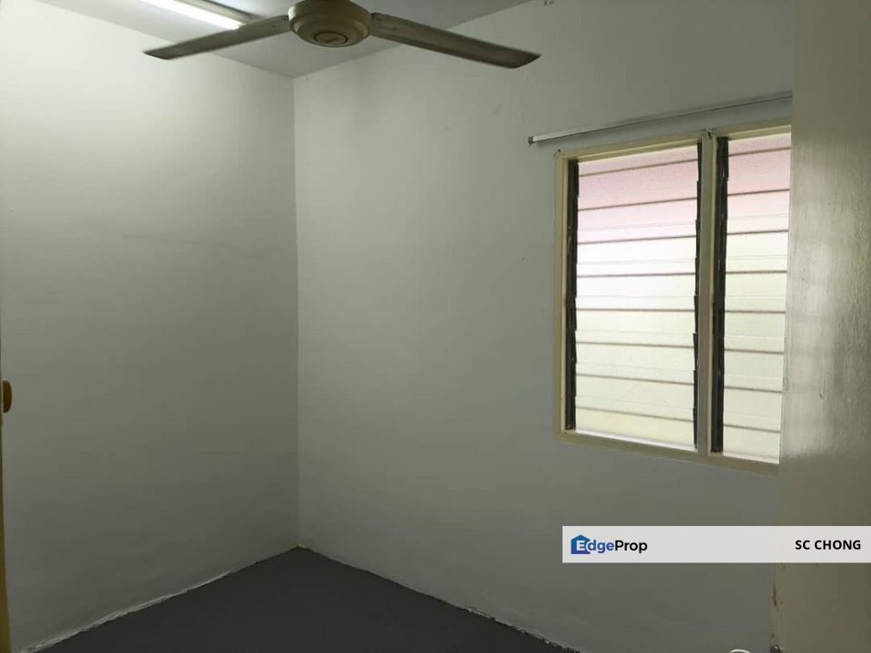 Section 17 1 Storey End Lot Link House for SALE, Selangor, Petaling Jaya