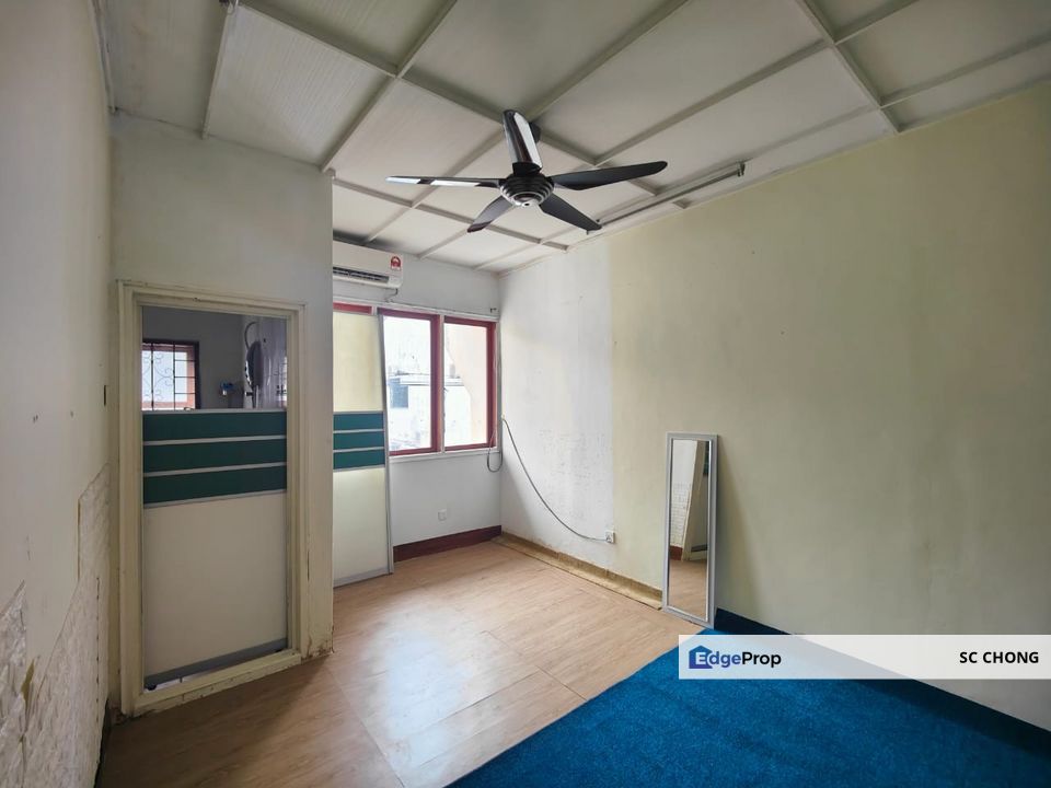 Taman Megah SS 24 2 Storey End Lot Link House for Sale, Selangor, Petaling Jaya