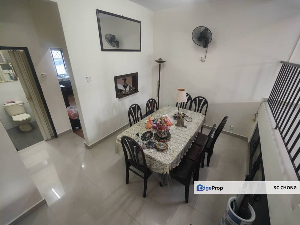 SS 1 Kampung Tunku 2 Storey Link House For SALE, Selangor, Petaling Jaya