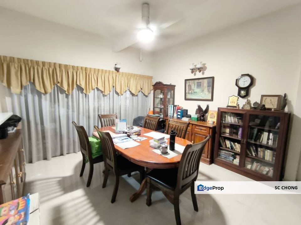 SS 3 Taman Universiti 2 Storey Semi-Detached House for SALE, Selangor, Kelana Jaya