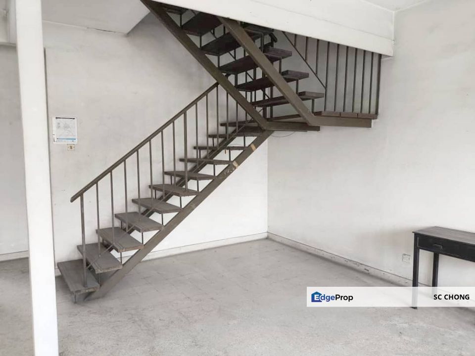 SS1 Kampung Tunku 2 Storey Link House For SALE, Selangor, Petaling Jaya