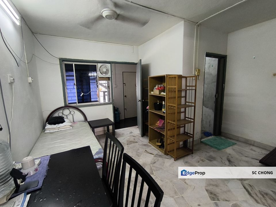 Taman Mayang SS 25 2 Storey Link House for Sale, Selangor, Petaling Jaya