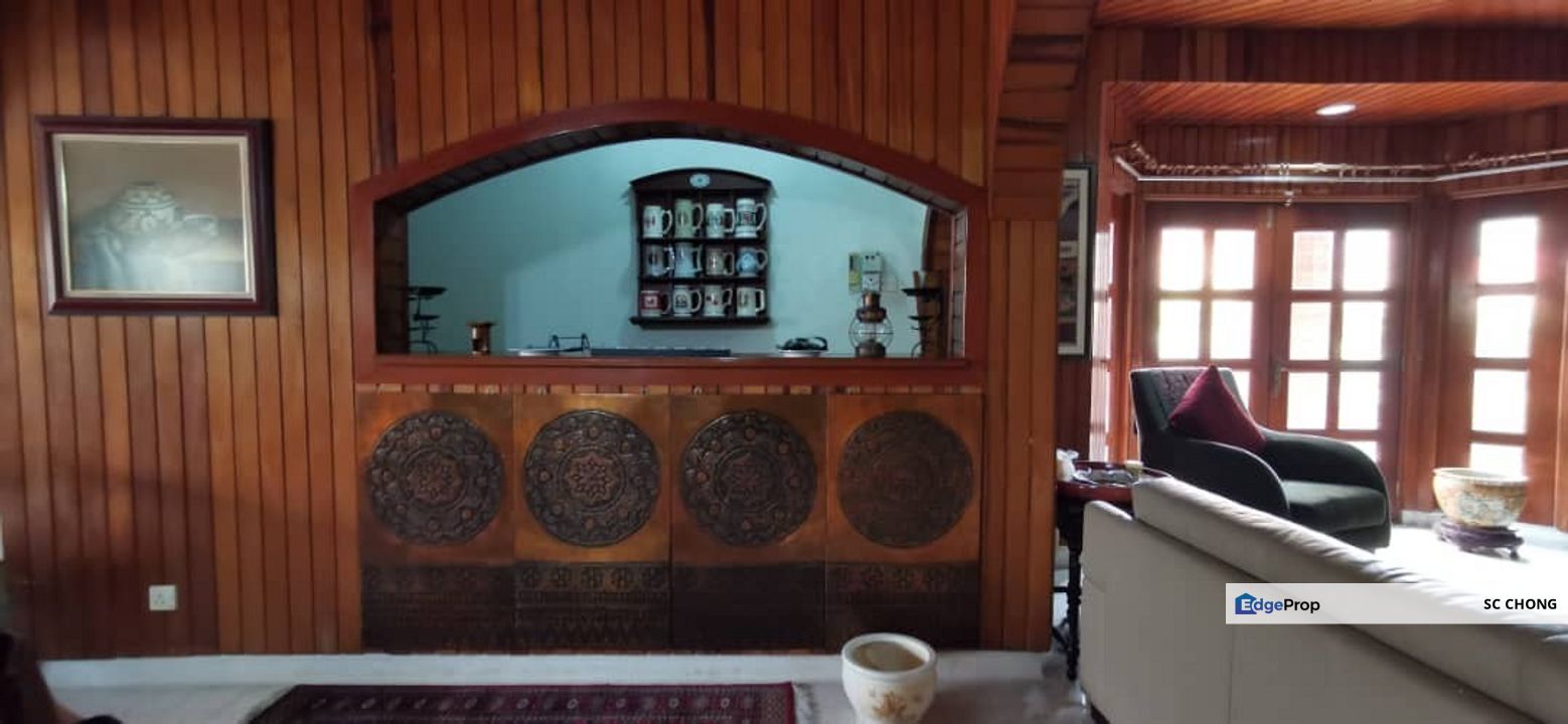 SS 3 Taman Universiti 2 Storey Bungalow House for SALE, Selangor, Petaling Jaya