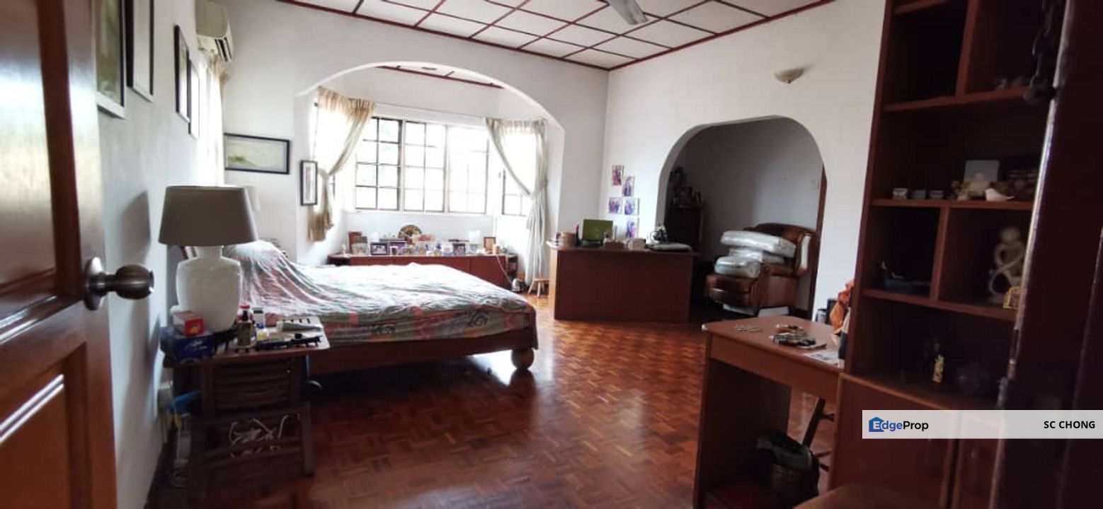 SS 3 Taman Universiti 2 Storey Bungalow House for SALE, Selangor, Petaling Jaya