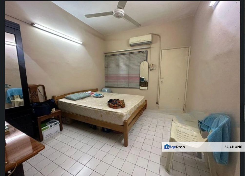 Taman Sea SS 23 2 Storey Intermediate Link House for SALE, Selangor, Petaling Jaya