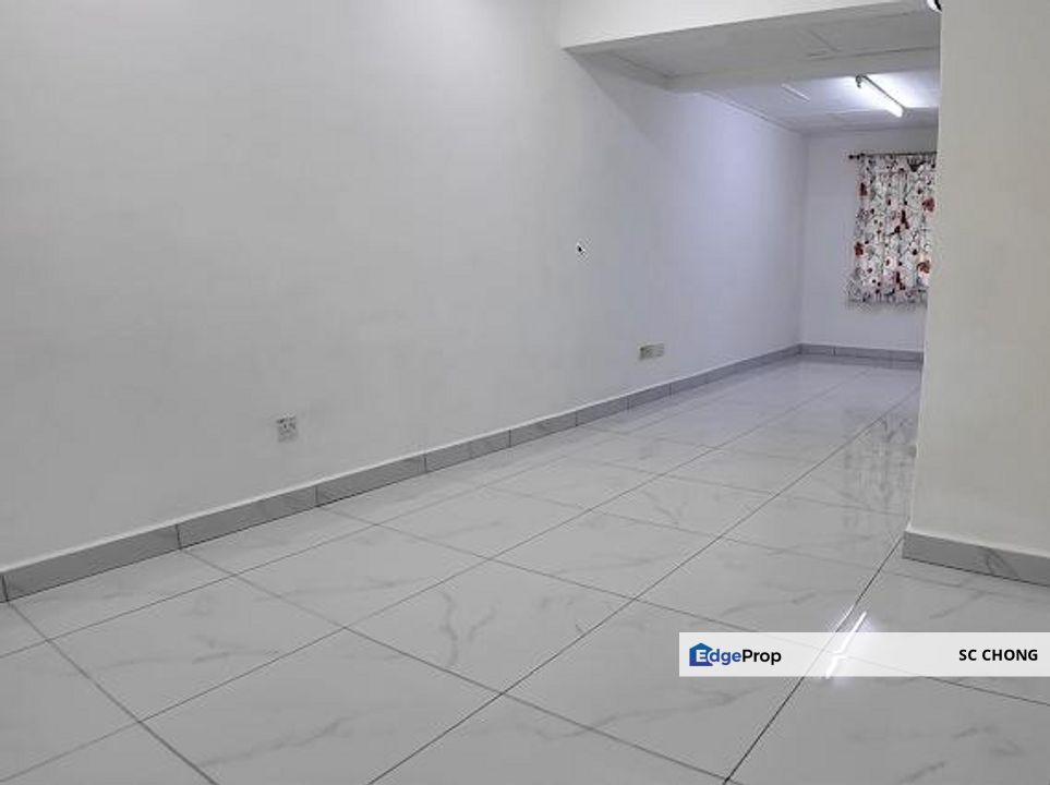 SS3 Taman Universiti 2 Storey Link House for SALE, Selangor, Kelana Jaya