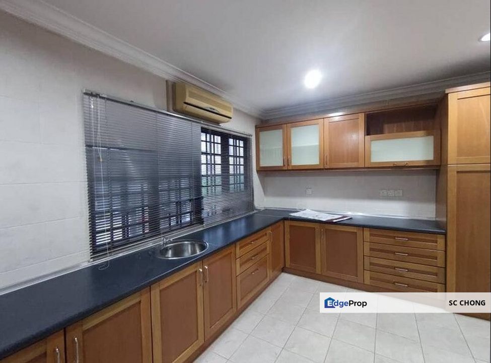 Section 19 Petaling Jaya 2 Storey House for SALE, Selangor, Petaling Jaya