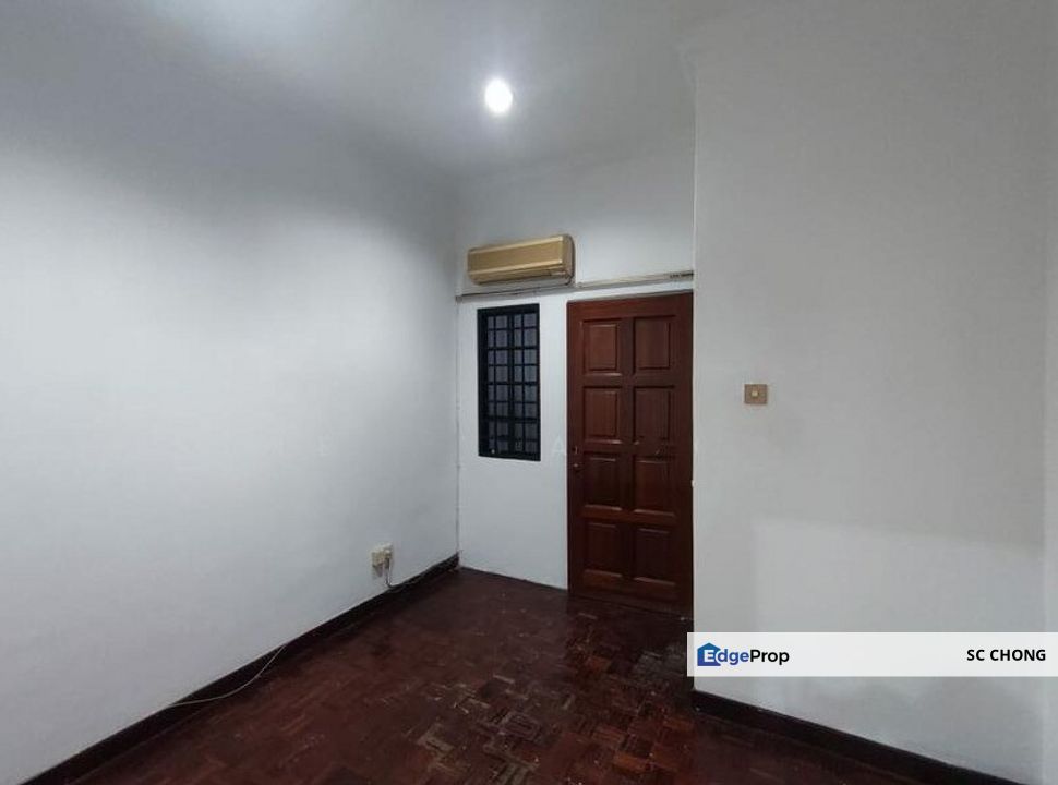 Section 19 Petaling Jaya 2 Storey House for SALE, Selangor, Petaling Jaya