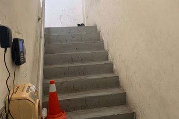 Seksyen 27 Terrace factory for rent