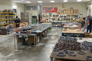 Seksyen 27 Terrace factory for rent