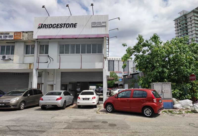 Taman Perindustrian Subang USJ 1