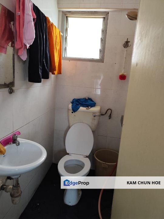 Pangsapuri Pelangi Ara Flat, Selangor, Kayu Ara