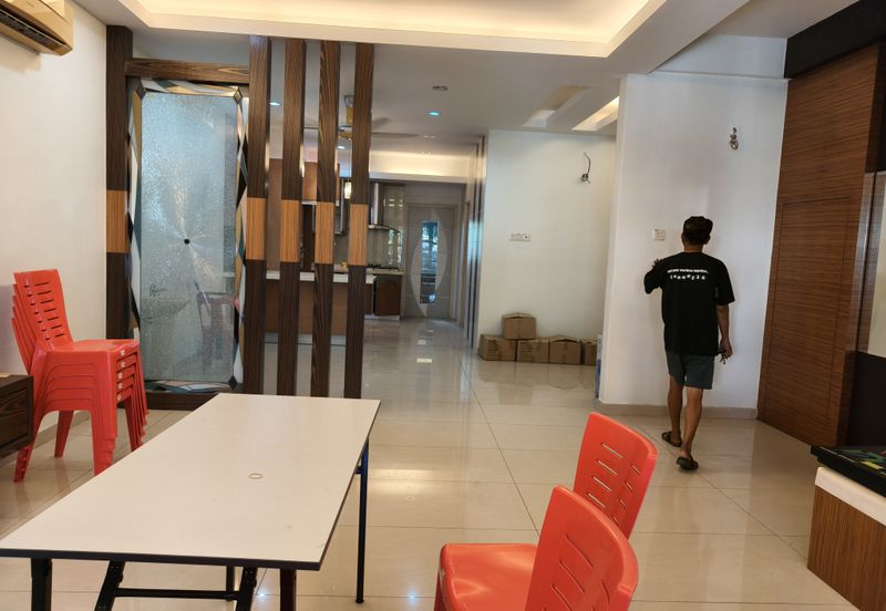 D'Anjung Teluk Pulai