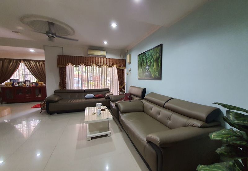 SUBANG SS18 Double Storey Renovated 