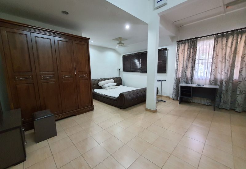 SUBANG SS18 Double Storey Renovated 