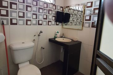 SUBANG SS18 Double Storey Renovated 