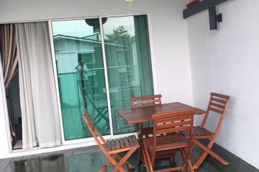 USJ Heights 24x80 2.5 Storeys 