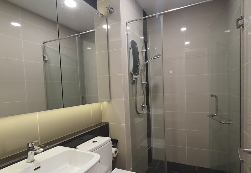 Pandora @ Tropicana Metropark