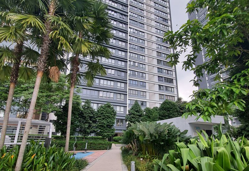 Pandora @ Tropicana Metropark