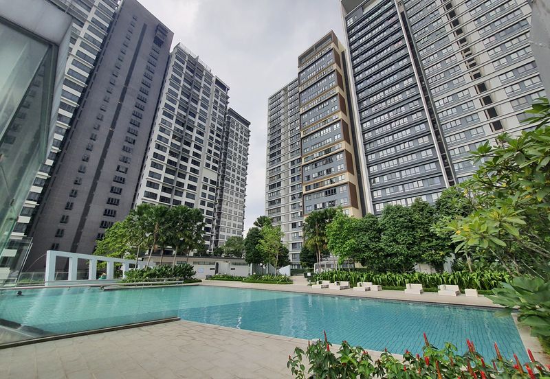 Pandora @ Tropicana Metropark