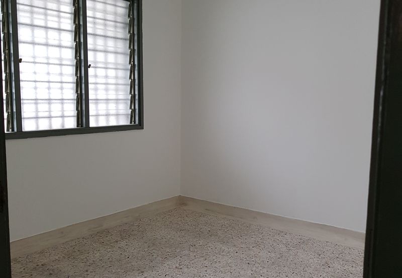 Single storey house in Sri Damansara SD 3