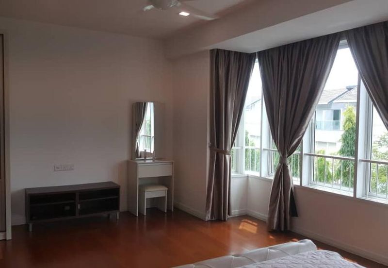 The Mews @ The Glades