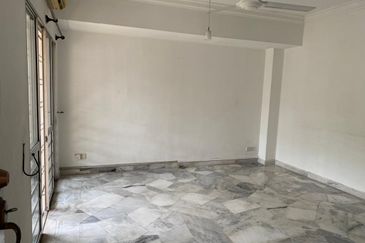 Jalan Putra Indah 9/10