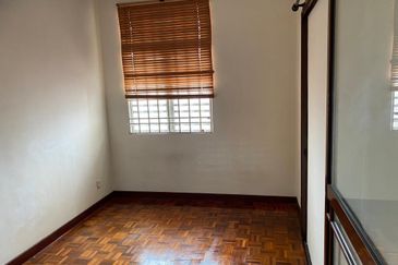 Jalan Putra Indah 9/10