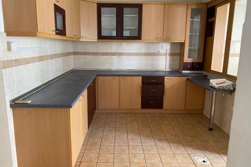 Jalan Putra Indah 9/10