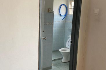 Jalan Putra Indah 9/10