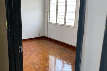 Jalan Putra Indah 9/10