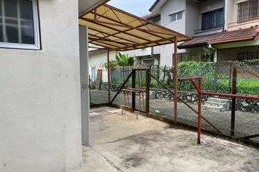 Jalan Putra Indah 9/10