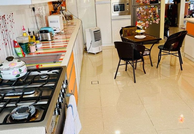 Changkat Kiara Surya