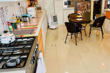 Changkat Kiara Surya