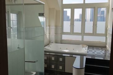 Bukit Pantai, Bangsar