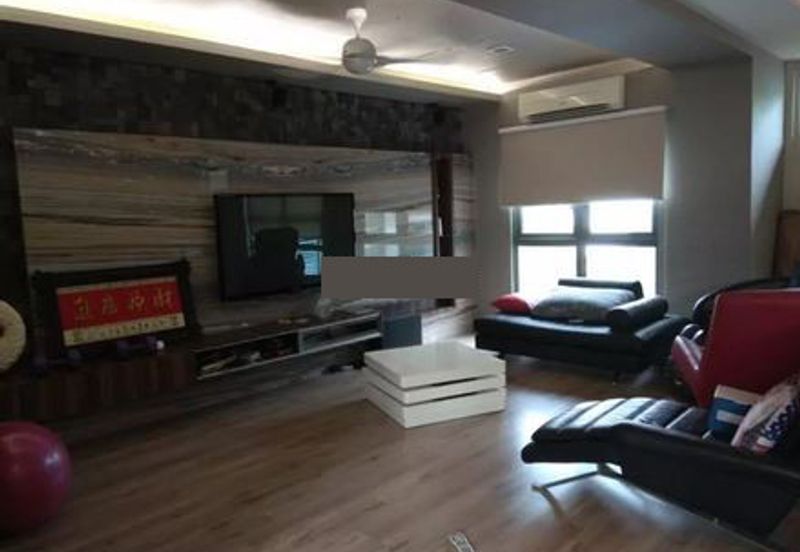 The Villa @ Serai Saujana / Villa Serai Saujana