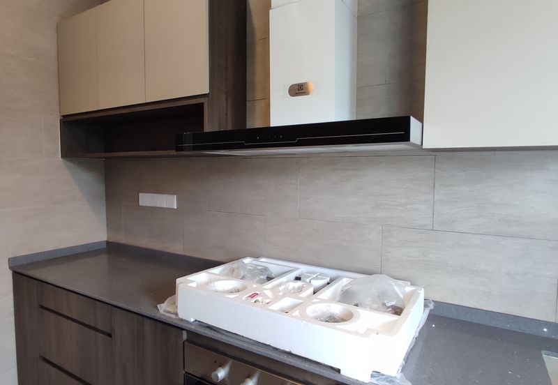 Brand New Unit @ Serene Mont Kiara, Sri Hartamas