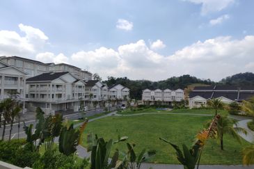 Brand New Unit @ Serene Mont Kiara, Sri Hartamas