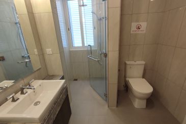 Brand New Unit @ Serene Mont Kiara, Sri Hartamas