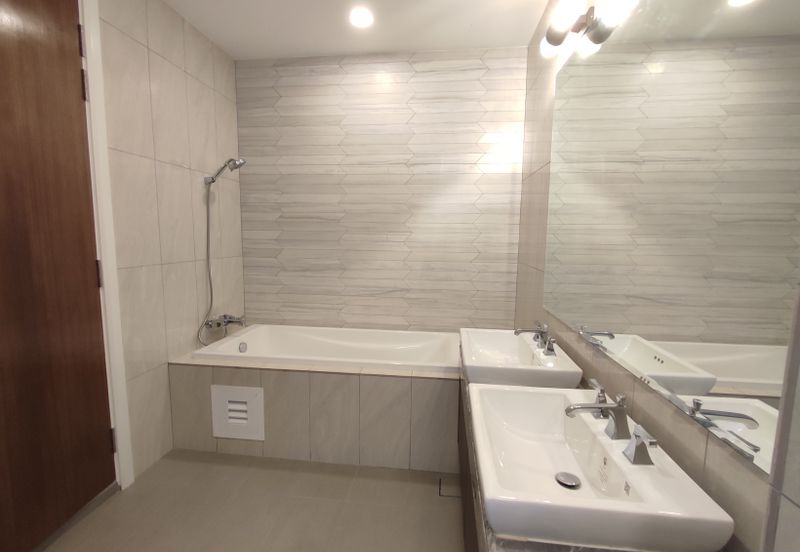 Brand New Unit @ Serene Mont Kiara, Sri Hartamas