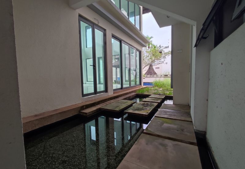 The Villa @ Serai Saujana / Villa Serai Saujana