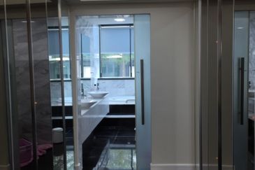 East Residence @ KLGCC