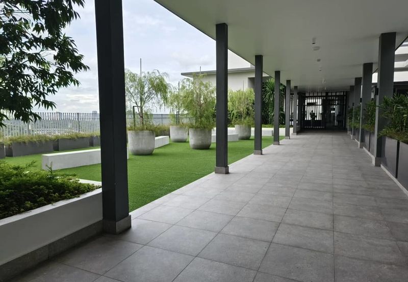 Beautiful unblocked KLCC/ PJ view condo