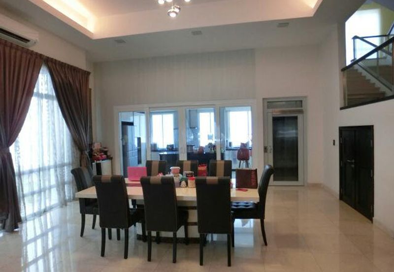 The Grove Waterscape Villas