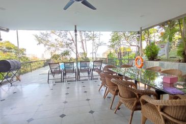 Bukit Tunku Bungalow For Sale