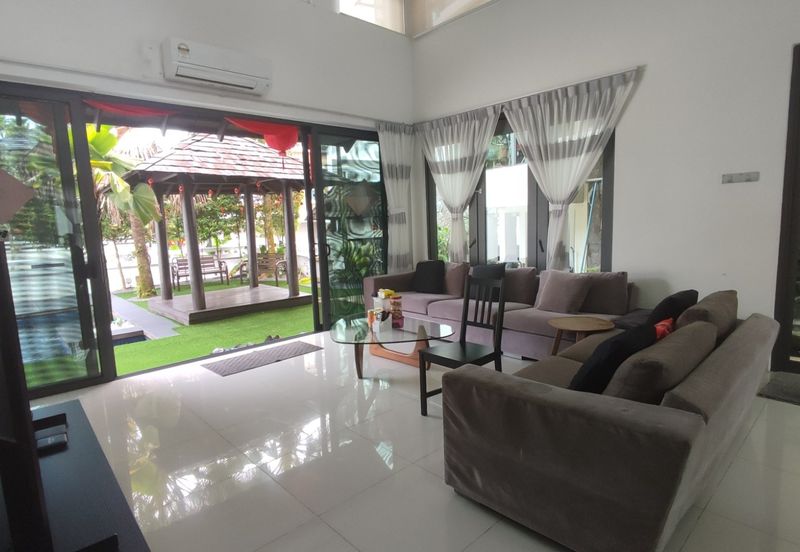 The Villa @ Serai Saujana / Villa Serai Saujana